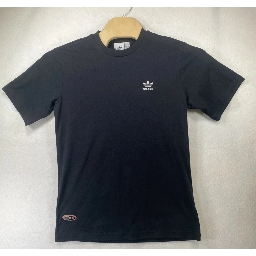 New With Tags Black Adidas Originals Mens t-shirt Size Medium C123